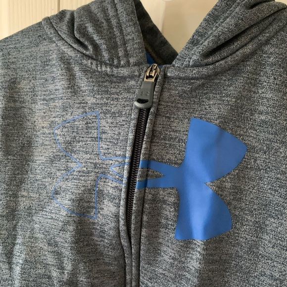 Boys Size 4 Under Armour Hoodie - Picture 2 of 4